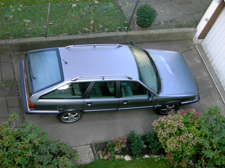   Jet - Kisssss, too :)  