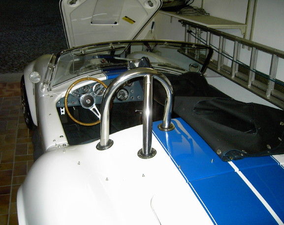   Jet - Kisssss, too :)  