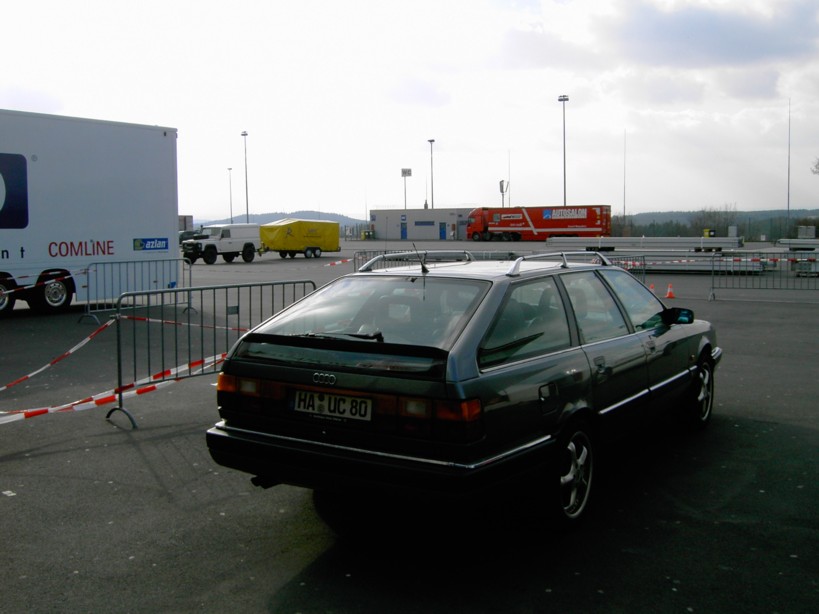   Jet - Kisssss, too :)  